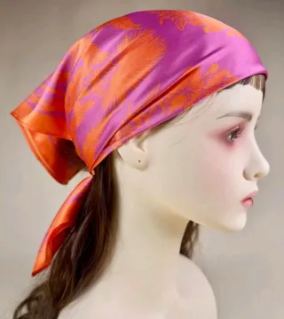 Pañuelo naranja y morado estampado