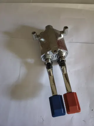 Rubinetto a pedale GOLDMAN