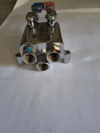 Rubinetto a pedale GOLDMAN