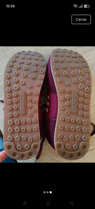 Zapatillas deportivas color burdeos 39