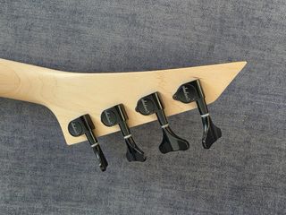 Bajo Jackson JS Series Kelly Bird Bass JS3Q