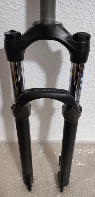 Horquilla Rock Shox Judy TK 27.5 100mm - Nueva