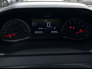 Peugeot 208 PureTech 100 Style 75 kW (100 CV)