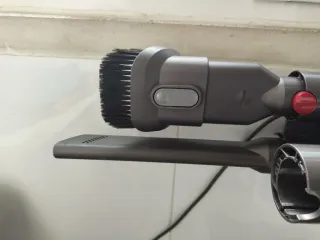 Dyson V8 Absolute Plata