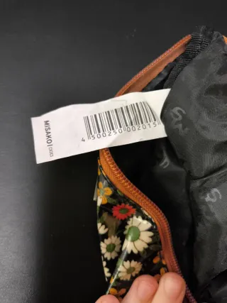 Estuche Misako flores negras