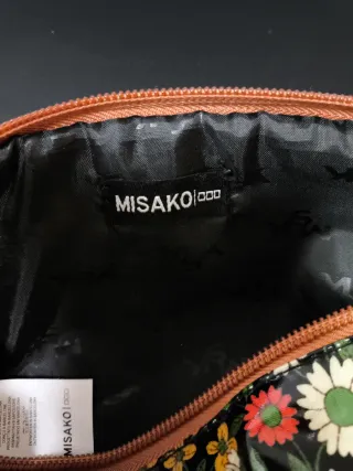 Estuche Misako flores negras