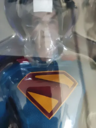 Figura Hot Toys Superman y Krypto MMS812