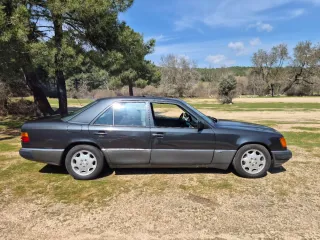 Mercedes-Benz Clase E 1992