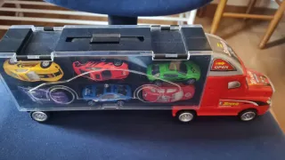 Camión Transportador de Coches de Juguete