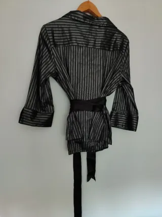 Camisa TRAZOS rayas gris y negro