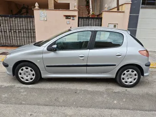 Peugeot 206 2004