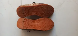 Deportivas Hispanitas Piel Beige/Marrón. Talla 38