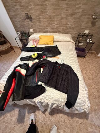 Pantalón y Chaqueta Moto Dainese