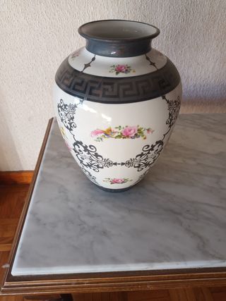 Jarrón decorativo de cerámica