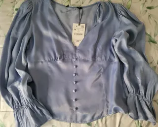 Camisa Zara satinada azul talla S