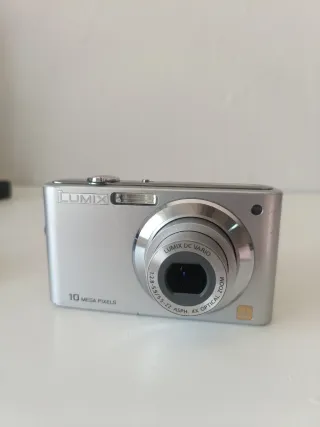 Cámara Panasonic Lumix DMC-FS42 10MP