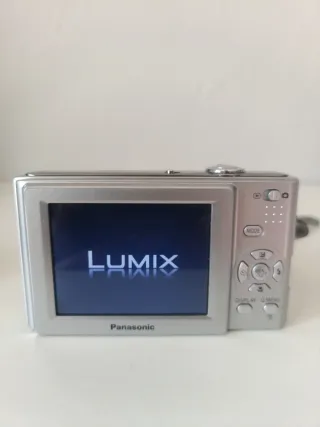 Cámara Panasonic Lumix DMC-FS42 10MP
