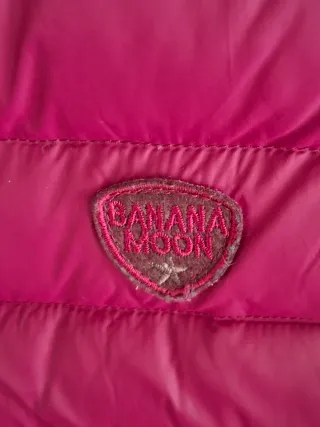 CHALECO PLUMAS FUCSIA BANANA MOON