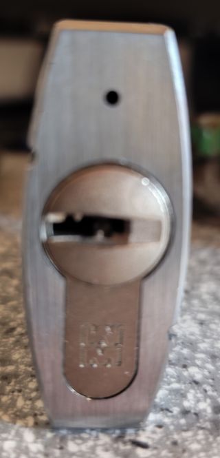 Candado Mottura L28L255 C28 Arco Cromado