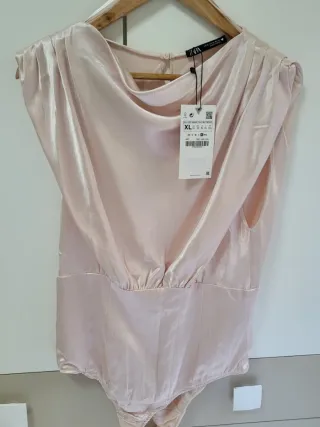 Body Zara Satén Rosa