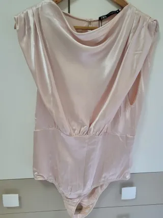 Body Zara Satén Rosa