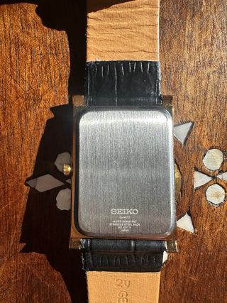 Reloj Seiko Tank Dorado Cuarzo