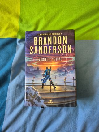 Viento y verdad / Wind and Truth