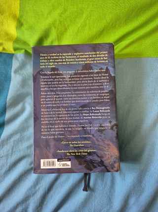 Viento y verdad / Wind and Truth