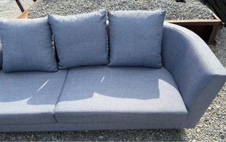 Sofá 3 plazas gris tela