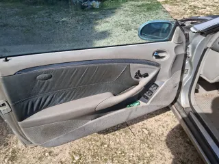 Mercedes-Benz  CLK 2004