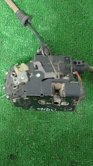 Cerradura Puerta Delantera Izq. VW Bora