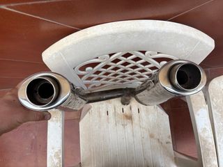 Suzuki GSR 600 Escape thunder arrow