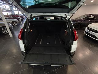 Peugeot 3008 HYbrid4