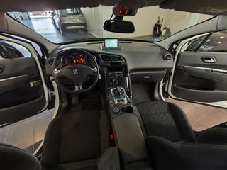 Peugeot 3008 HYbrid4