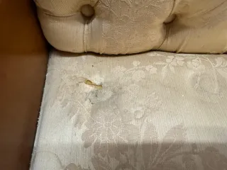 Butaca telefónica recibidor madera y tela