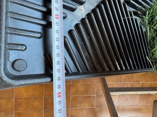 Inodoro y alfombra de césped para mascotas