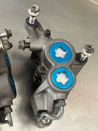 Pinzas Freno Delanteras YZF1000R Thunderace