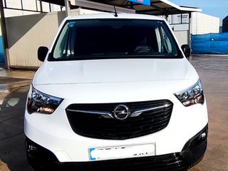 OPEL COMBO FURGON CERRADO 130CV CON SOLO 69.000KM.
