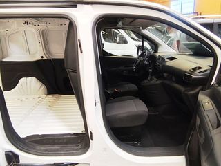 OPEL COMBO FURGON CERRADO 130CV CON SOLO 69.000KM.