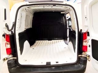 OPEL COMBO FURGON CERRADO 130CV CON SOLO 69.000KM.