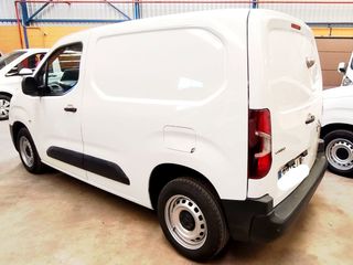 OPEL COMBO FURGON CERRADO 130CV CON SOLO 69.000KM.