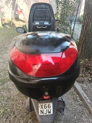 Bauletto Givi nero per scooter