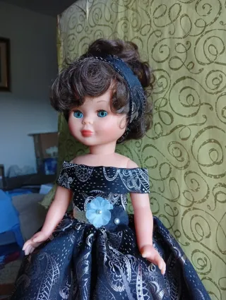 Precioso vestido para Nancy Único y exclusivo.