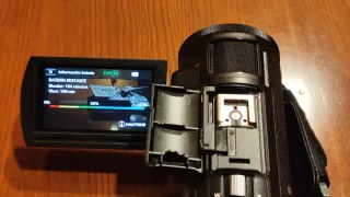 Videocámara Sony FDR-AX33 4K con 2 Baterías