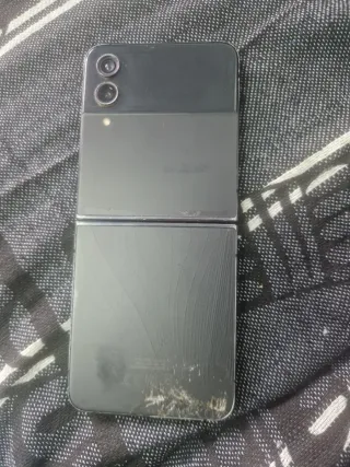 Samsung Galaxy Z Flip4 Nero