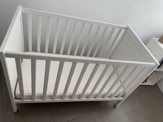 Cuna bebé 2 posiciones + colchón