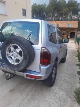 Mitsubishi Montero 2004