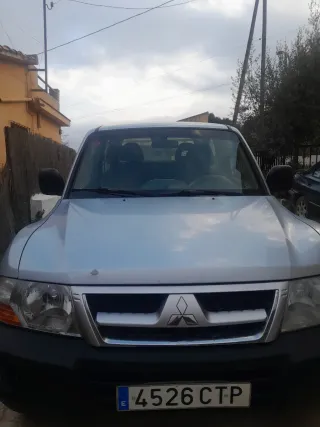 Mitsubishi Montero 2004