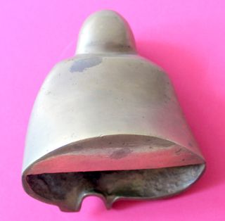 Buda sonriente de metal