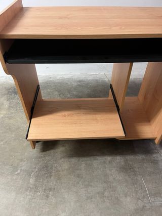 Mesa escritorio ordenador con ruedas